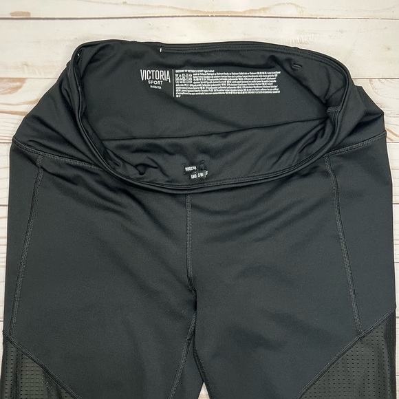 Victoria Secret Sport Leggings - Like New - Picture 3 of 4